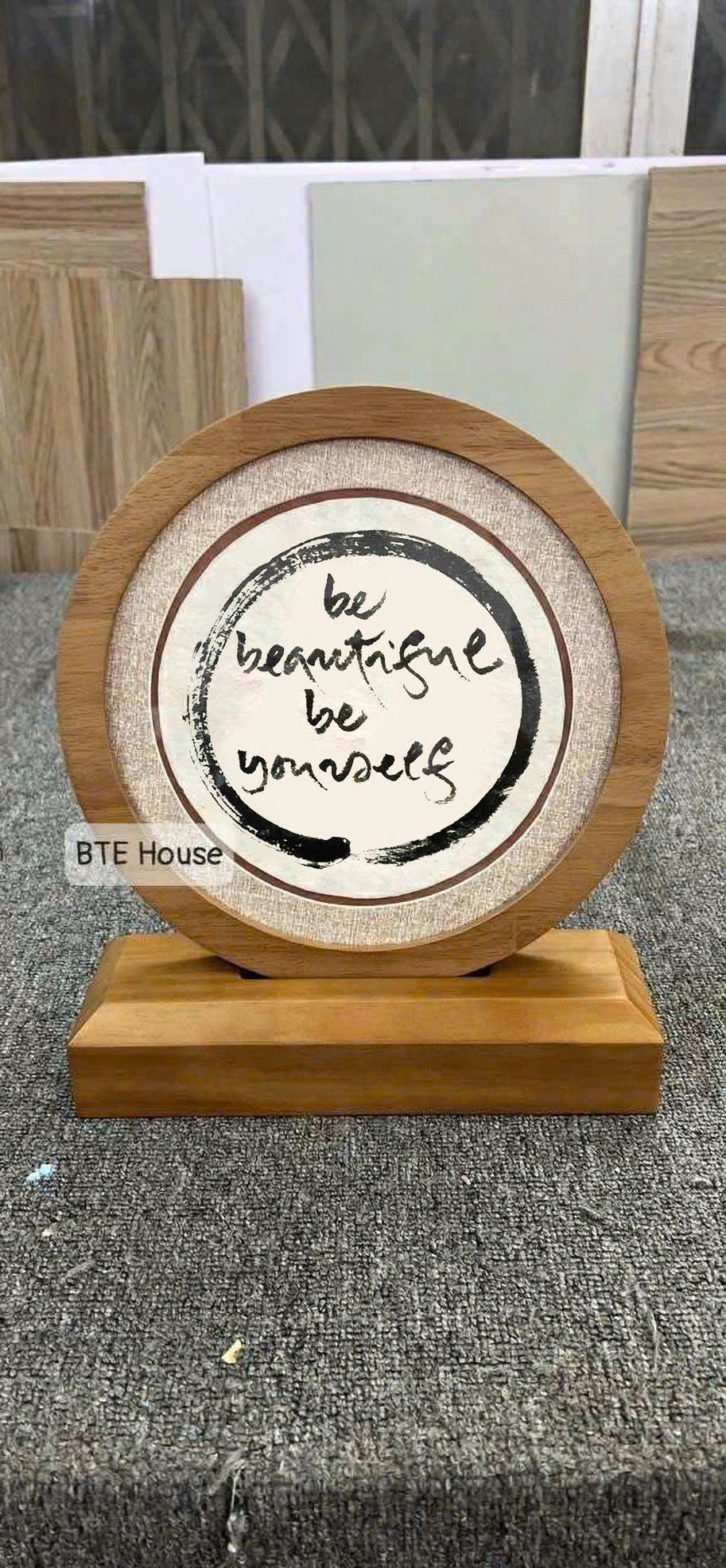 Thư Pháp- Be Beautìul Be Yourself